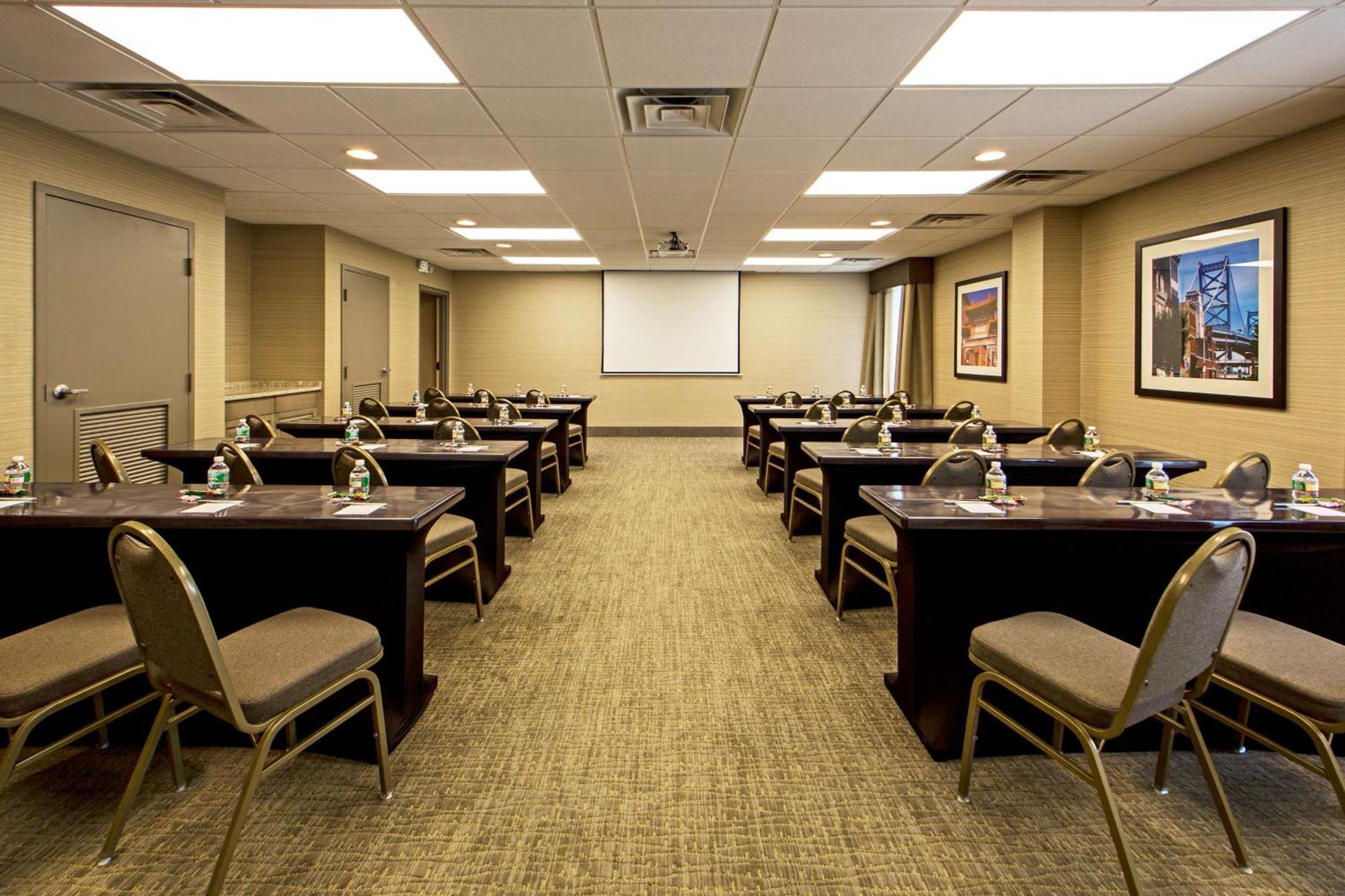 Hampton Inn Philadelphia-Airport Eksteriør billede